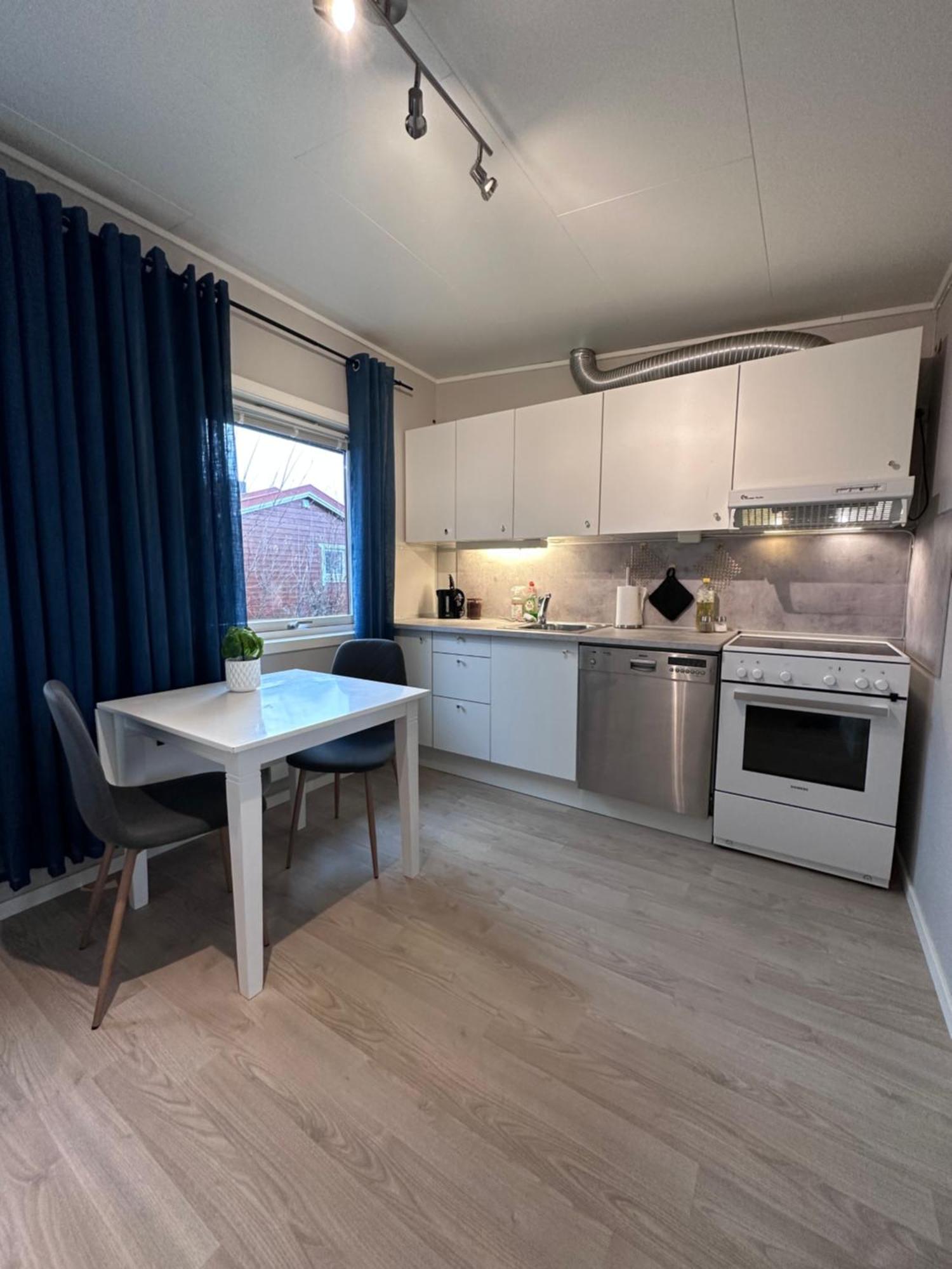 Fin Sentral Leilighet I Lakselv! Exterior foto
